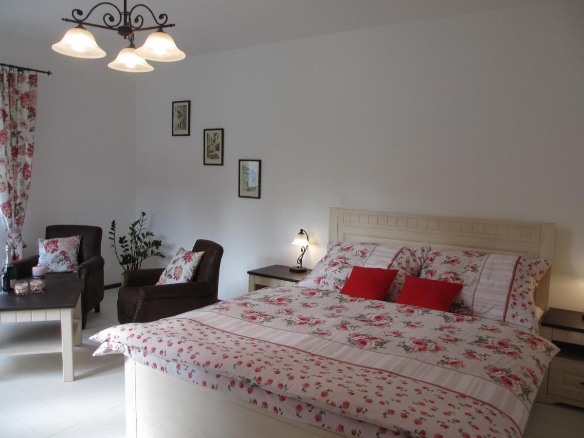Apartmany U Prochazku 체스키크룸로프 외부 사진