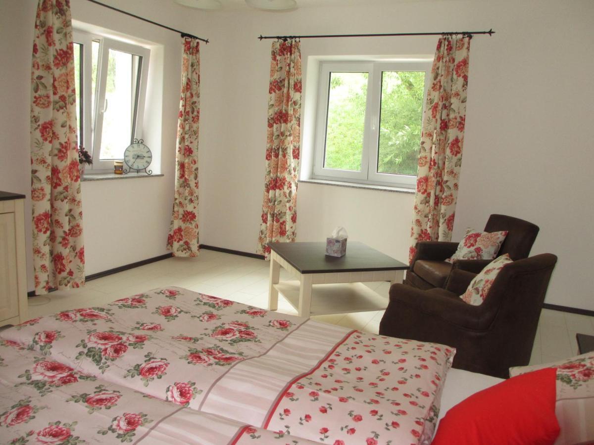 Apartmany U Prochazku 체스키크룸로프 외부 사진